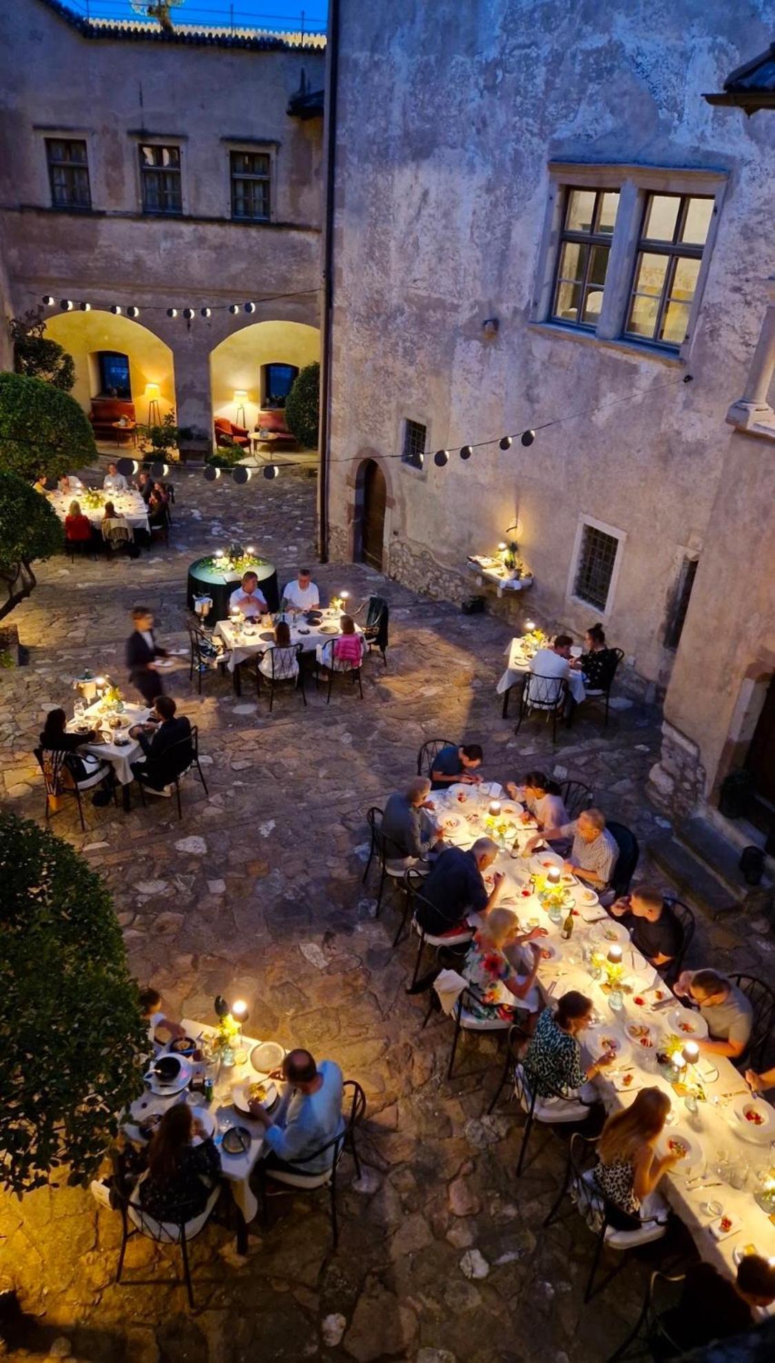 Schloss Freudenstein Eppan an der Weinstraße Exterior foto